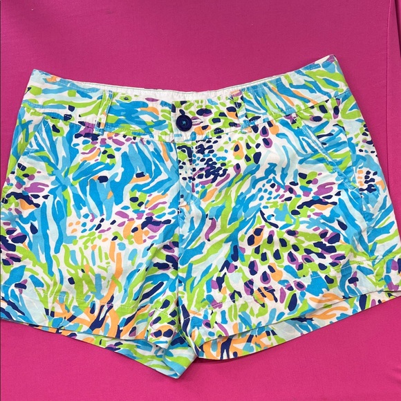 Lilly Pulitzer Women's Shorts Size 4 - Picture 1 of 4